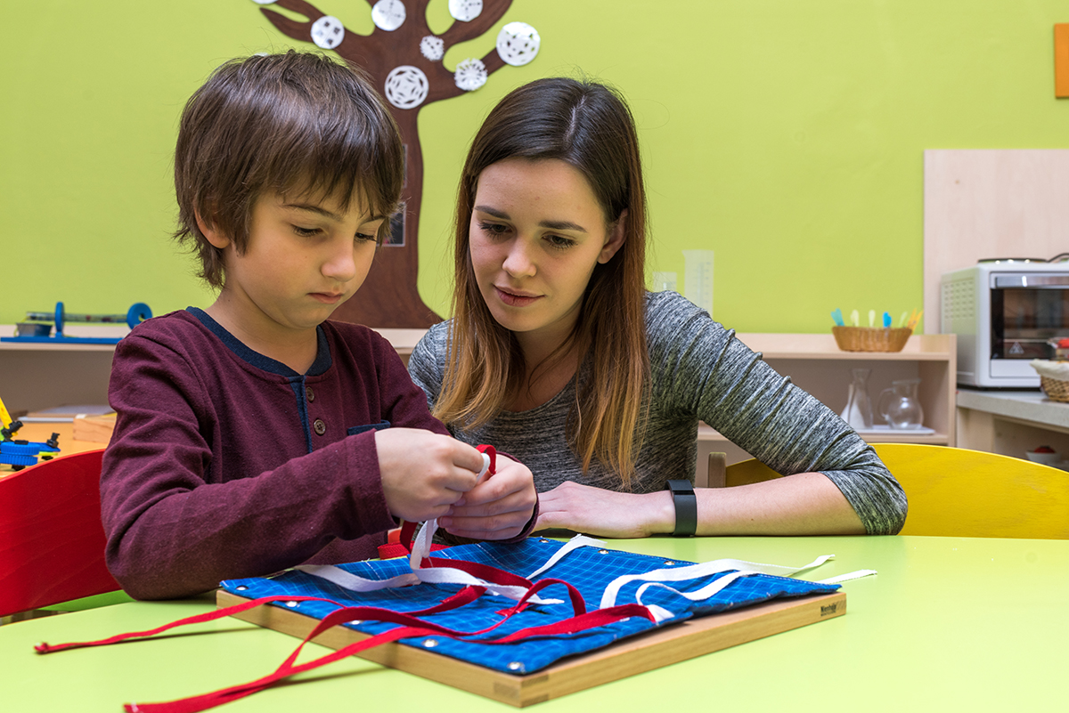 Kolik je v ČR Montessori škol?